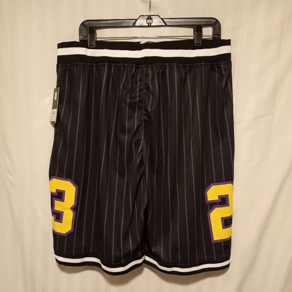 NBA LA Lakers #23 LeBron Men Shorts Size XL - Picture 3 of 6